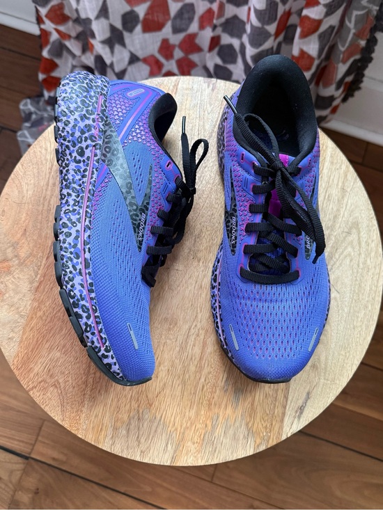 Brooks Shoes - Brooks Ghost 14 Run Wild Electric Cheetah Limited Edition Sneakers Sz: 8